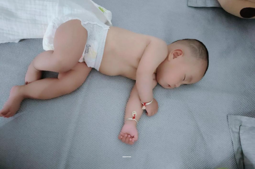 梧州几个月宝宝开始长牙